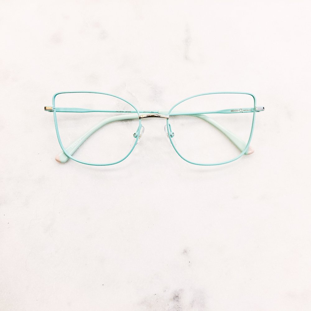  When you love mint chip ice cream and want to see life through mint chip ice cream. Rad glasses by Etnia Barcelona 